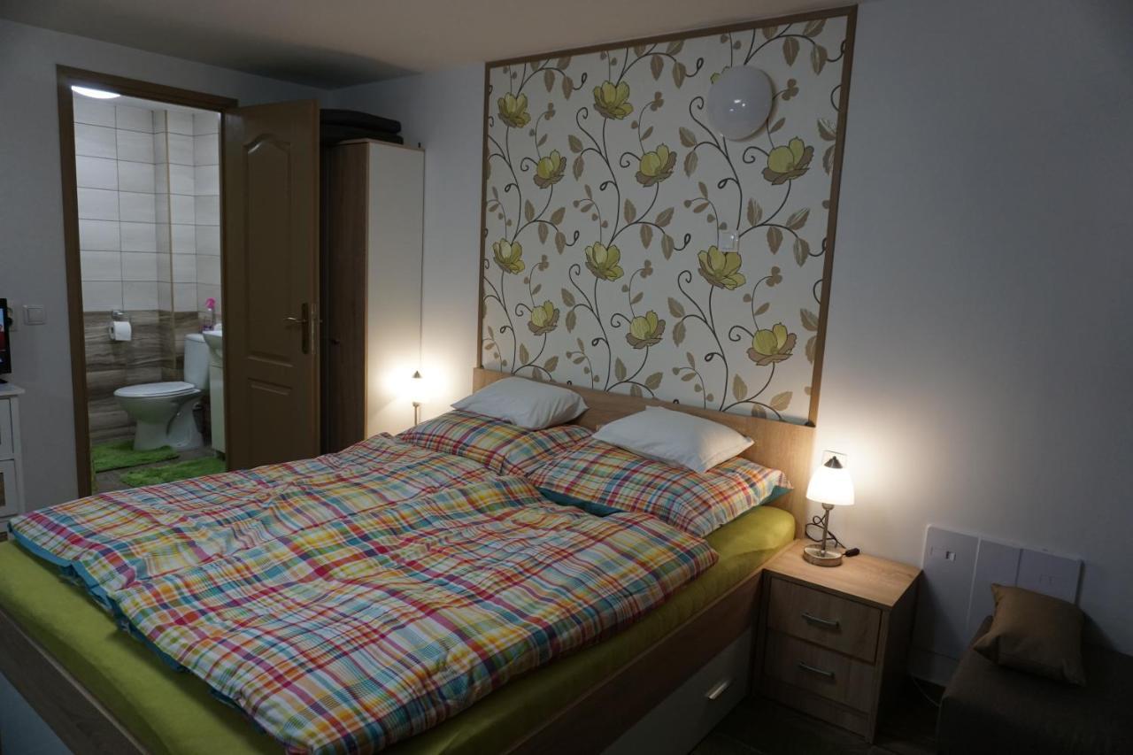 Berc Apartman เอ็กแกร์ซาโลก ภายนอก รูปภาพ