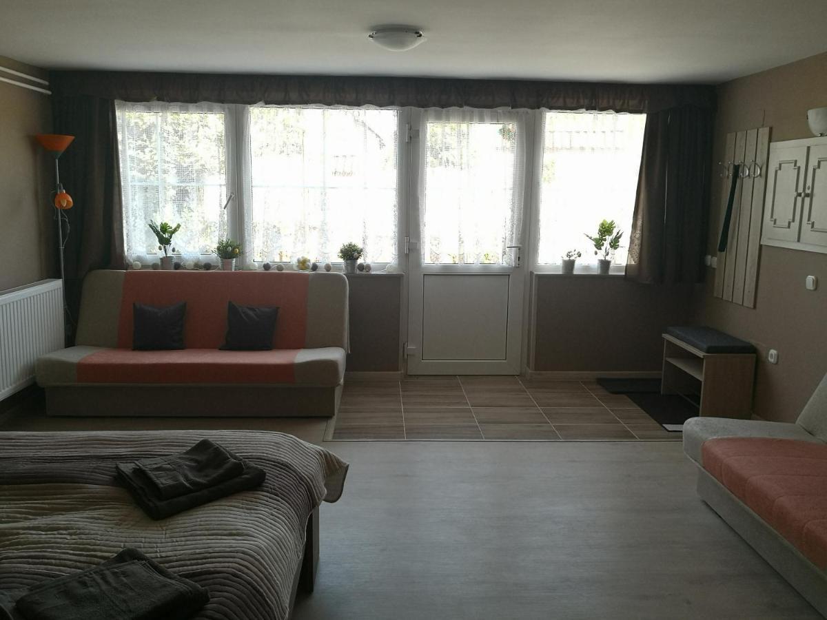Berc Apartman เอ็กแกร์ซาโลก ภายนอก รูปภาพ