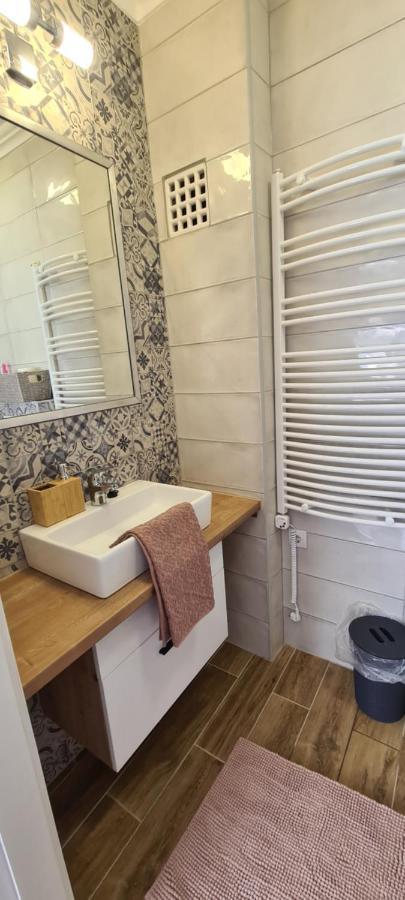 Berc Apartman เอ็กแกร์ซาโลก ภายนอก รูปภาพ