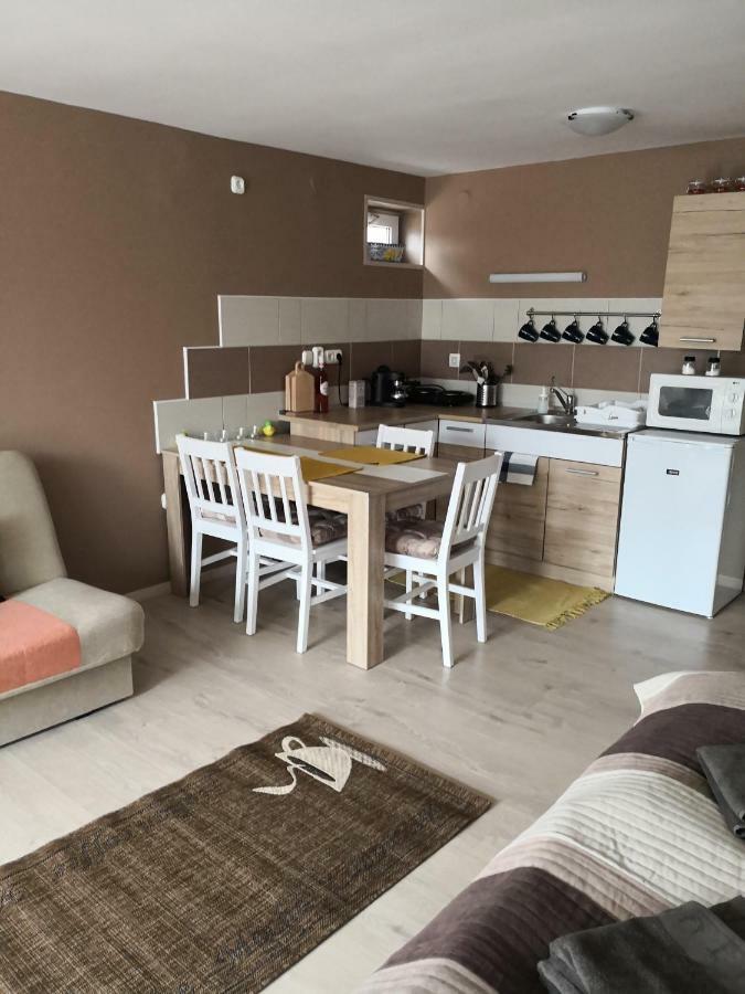 Berc Apartman เอ็กแกร์ซาโลก ภายนอก รูปภาพ